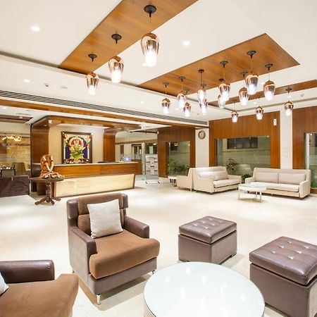 Hotel Saradha Grande Pudukkottai Екстериор снимка