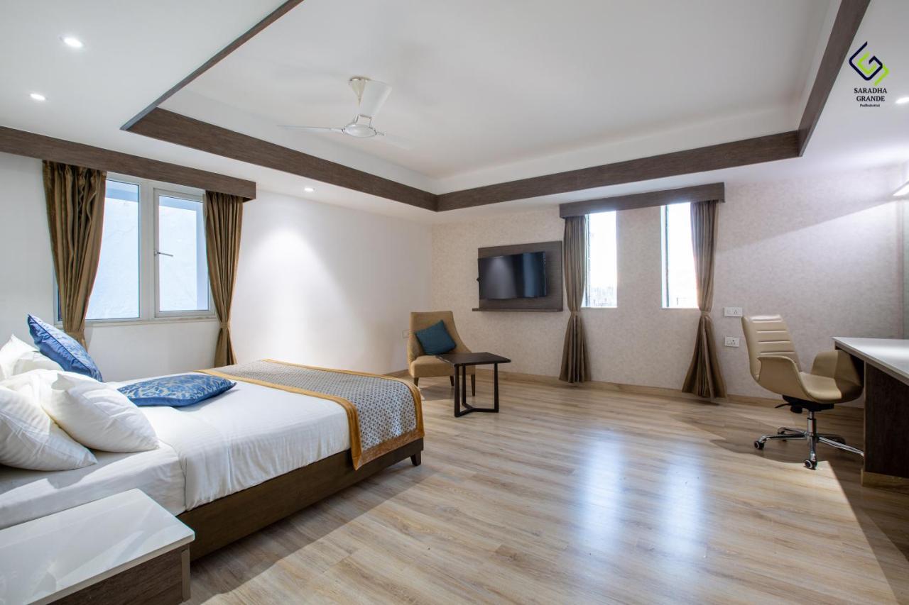 Hotel Saradha Grande Pudukkottai Екстериор снимка